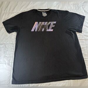 Nike Shirt Men's 2XL Purple Black Camo Logo Athletic Casual Tee